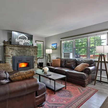 38 Bigelow Drive - Ski Home With Hot Tub, Game Room, Shuttle, Ski Lift Ticket Deals